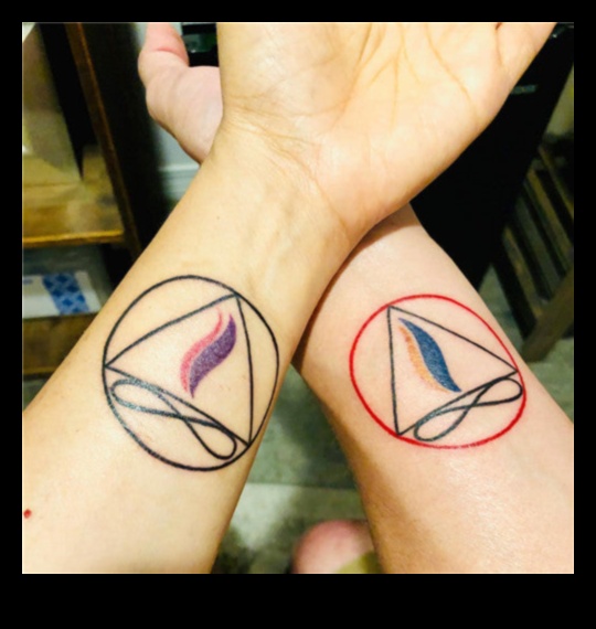 להבות תאומות: להצית תשוקה עם קעקועים תואמים לזוג