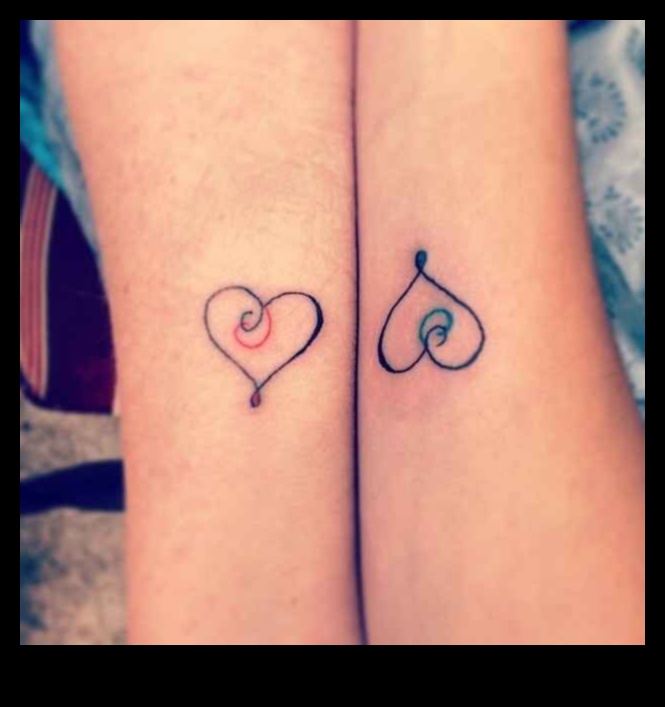 קעקועים תאומים: עיצובים תואמים לזוגות מאוהבים