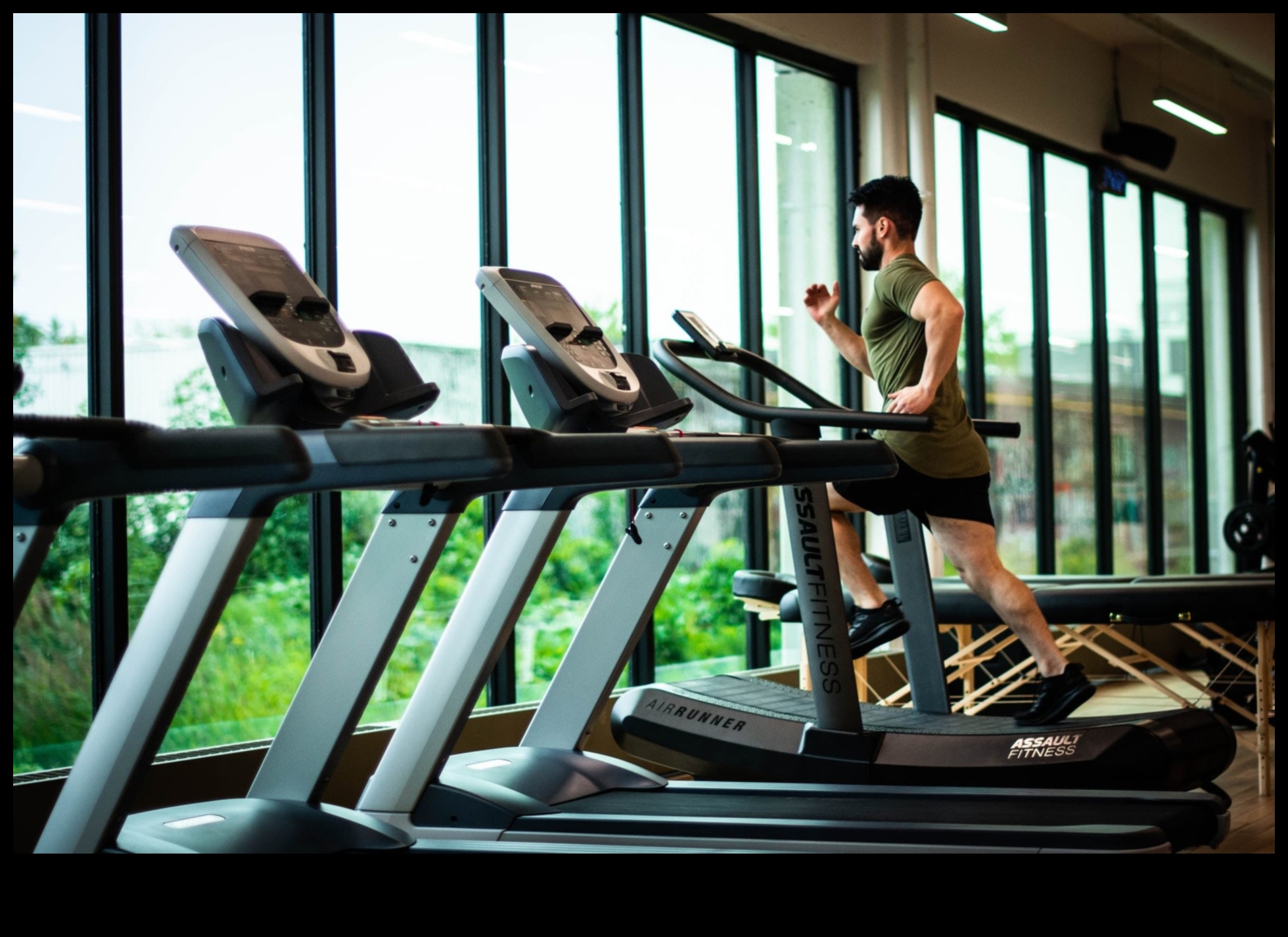 אימונים מרתקים: הגדל את הכושר שלך עם תנועות עוצמתיות