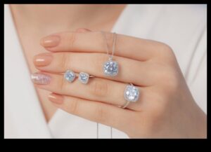 אלגנטיות ללא מאמץ: גלה את הפיתוי של תכשיטי אופנה