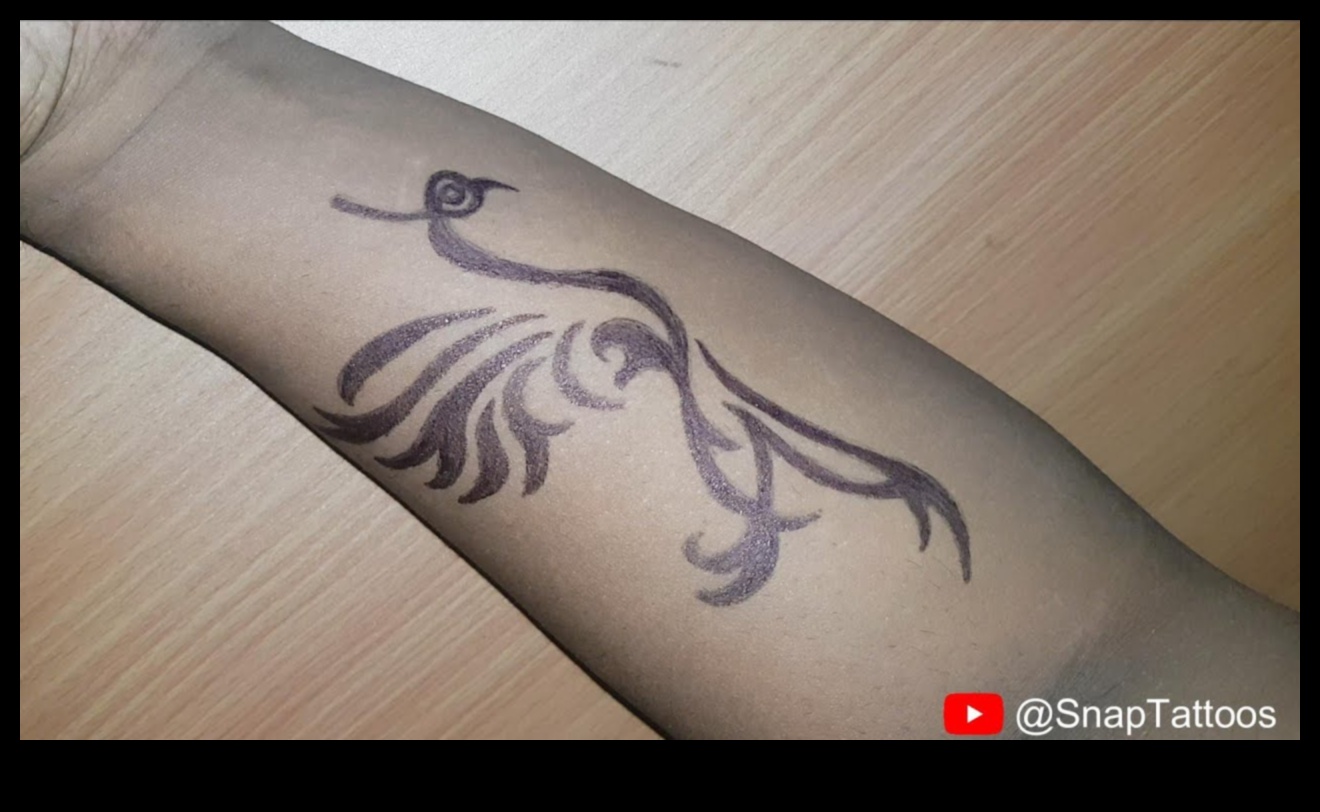 אלכימיה של דיו: הפיכת עור ליצירות מופת בצבעי מים